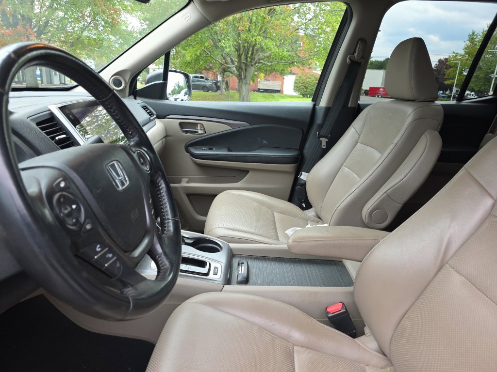 Used 2018 Honda Ridgeline RTL-T image 24