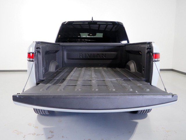 Used 2022 Rivian R1T AWD Adventure Quad image 56