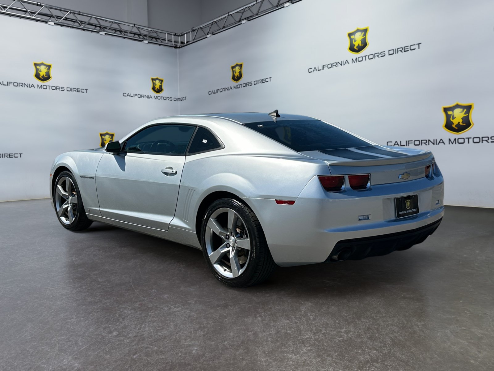 Used 2010 Chevrolet Camaro SS w/ RS Package RWD image 3