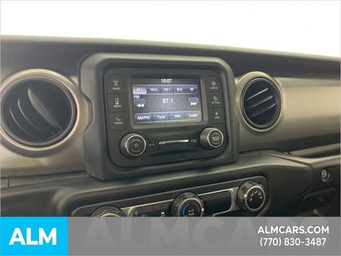 Used 2019 Jeep Wrangler Sport image 29