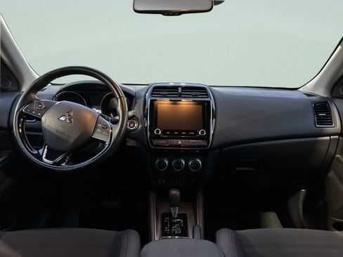 Used 2024 Mitsubishi Outlander Sport SE image 17