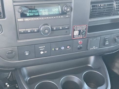 New 2025 GMC Savana 3500 w/ Power Convenience Package image 30