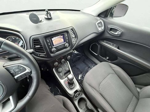 Used 2018 Jeep Compass Sport w/ Cold Weather Group image 19