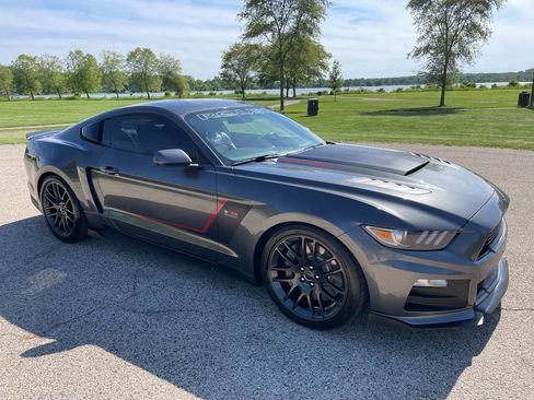 Used 2015 Ford Mustang GT Premium w/ GT Performance Package RWD image 89