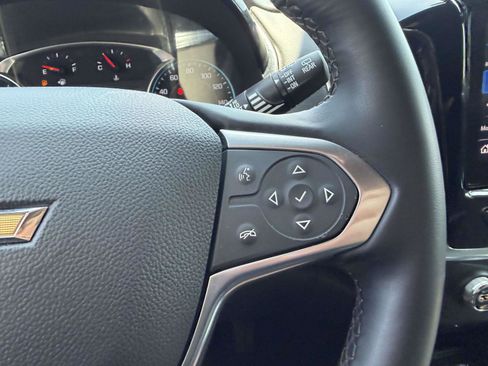 Used 2023 Chevrolet Traverse LT AWD/4WD image 32