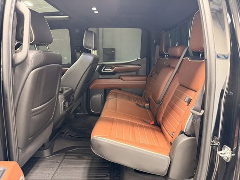 Used 2025 GMC Sierra 1500 Denali Ultimate image 19