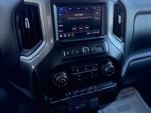 Used 2021 Chevrolet Silverado 1500 Custom Trail Boss w/ LPO, Dark Essentials Package image 23