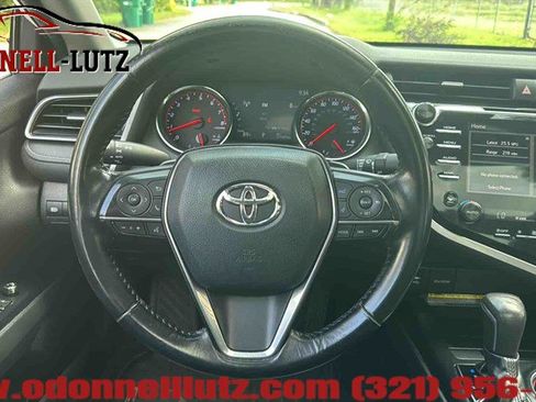 Used 2019 Toyota Camry XSE FWD image 18