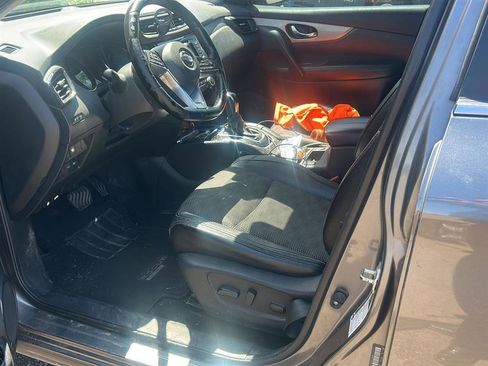 Used 2020 Nissan Rogue Sport SV w/ Technology Package image 10