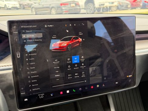 Used 2022 Tesla Model S Plaid AWD/4WD image 32