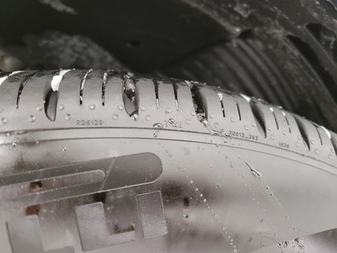 Used 2024 Mercedes-Benz GLE 350 4MATIC image 4