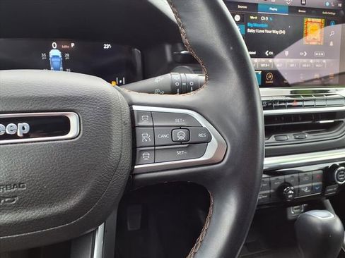 Certified 2022 Jeep Compass Limited w/ (RED) Package image 21