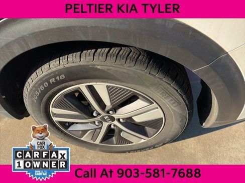 Certified 2020 Kia Niro LXS image 8