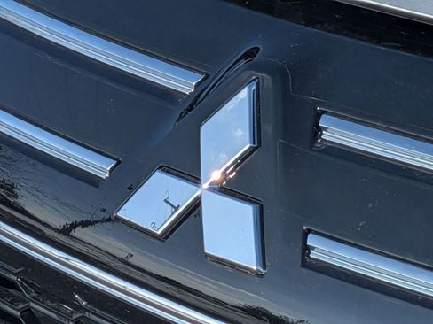 New 2026 Mitsubishi Outlander SEL AWD/4WD image 9