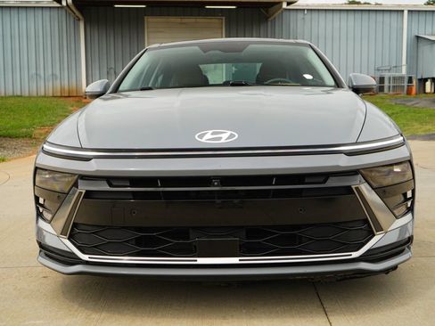 Used 2024 Hyundai Sonata Limited FWD image 17