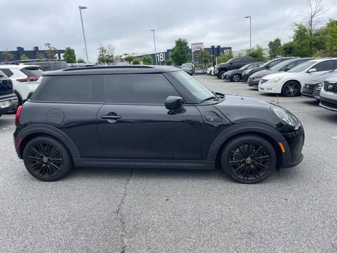 Used 2022 MINI Cooper SE FWD image 2