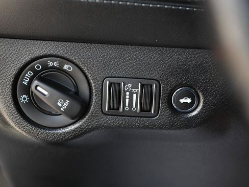 Used 2021 Dodge Challenger GT w/ Plus Package image 28