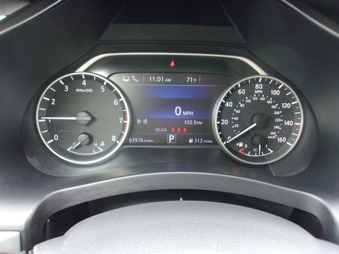 Used 2023 Nissan Murano S image 12