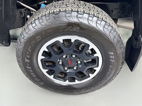 Certified 2024 Toyota Tacoma TRD Off-Road AWD/4WD image 29