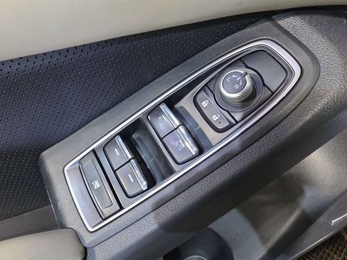 Used 2019 Subaru Ascent Limited w/ Popular Package #2 AWD/4WD image 15