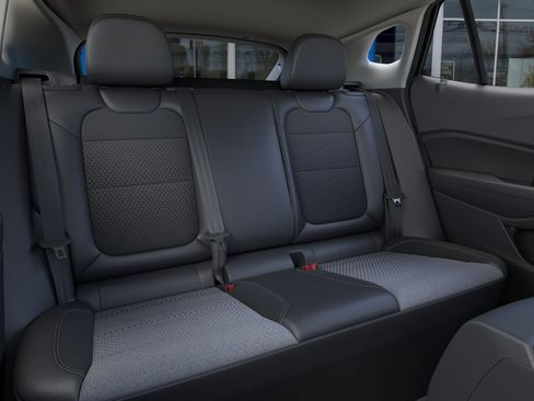 New 2026 Chevrolet Trax LT FWD image 17