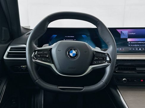 Used 2025 BMW 330i Sedan RWD image 18