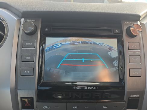 Used 2017 Toyota Tundra SR5 image 24