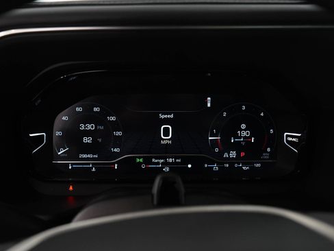 Used 2024 GMC Yukon Denali w/ Advanced Technology Package AWD/4WD image 32