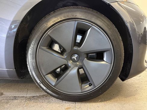 Used 2023 Tesla Model 3 Standard Range RWD image 28