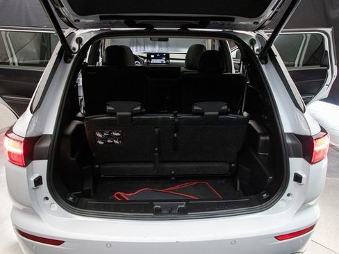 Used 2024 Mitsubishi Outlander SE image 22