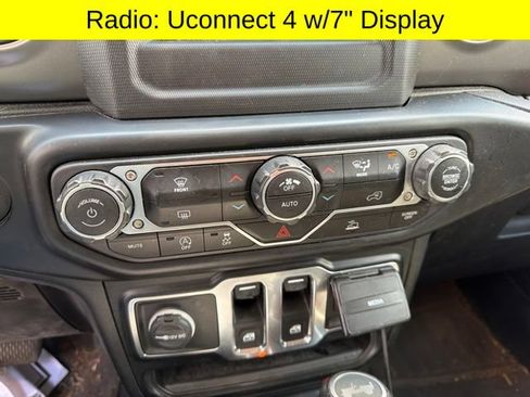 Used 2022 Jeep Wrangler Sport AWD/4WD image 10