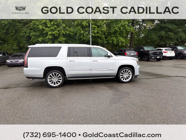 Used 2020 Cadillac Escalade ESV Luxury AWD/4WD image 4