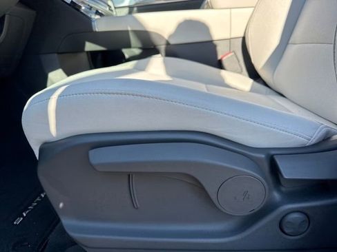 New 2026 Hyundai Santa Fe SE image 13
