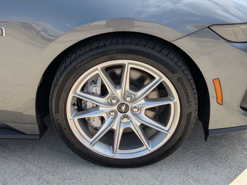 Used 2025 Ford Mustang GT Premium RWD image 12