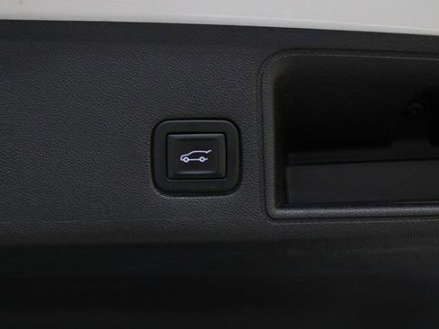 Used 2019 GMC Terrain SLT w/ Preferred Package image 33