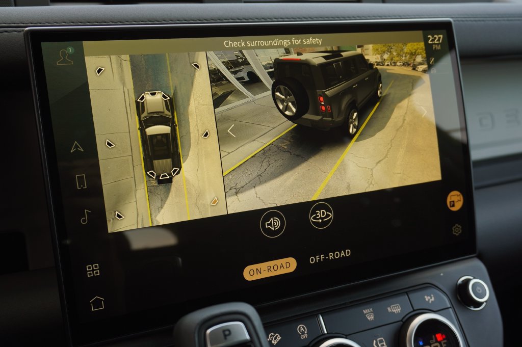 New 2026 Land Rover Defender 110 S AWD/4WD image 23