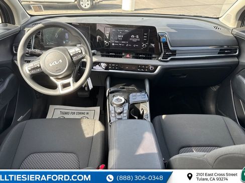 Used 2025 Kia Sportage LX image 11