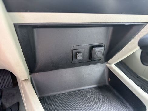 Used 2012 Honda Civic LX image 29