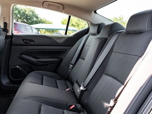 New 2024 Nissan Altima 2.5 SV image 17