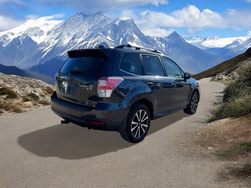 Used 2017 Subaru Forester 2.0XT Premium image 5