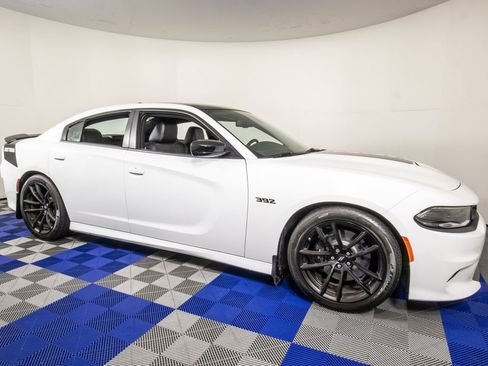 Used 2023 Dodge Charger Scat Pack w/ Daytona Edition Group RWD image 3