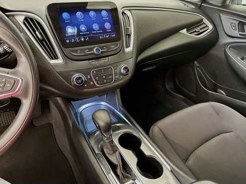 Used 2023 Chevrolet Malibu LT FWD image 26