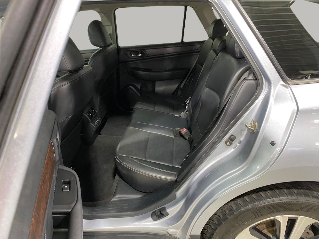 Used 2019 Subaru Outback 2.5i Limited w/ Popular Package #2 AWD/4WD image 10