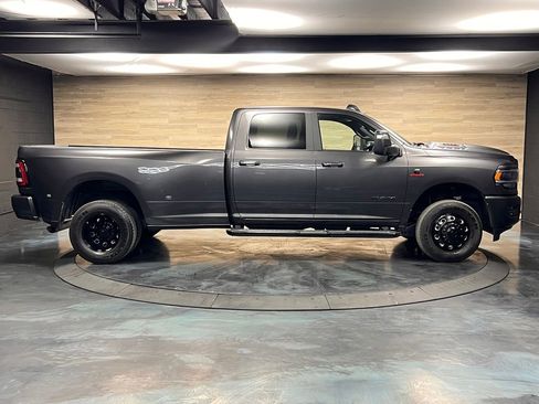 Used 2024 RAM 3500 Laramie w/ Night Edition image 24