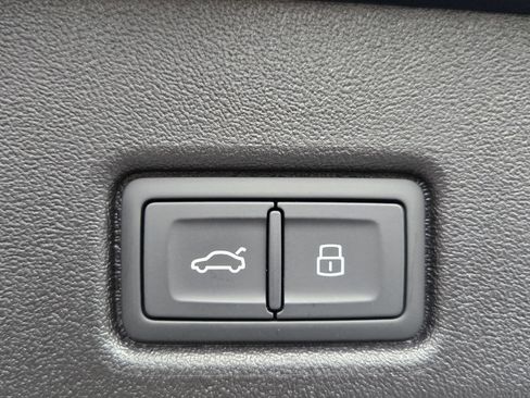 New 2025 Audi Q5 Premium image 19