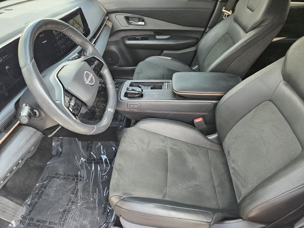 Used 2024 Nissan Ariya AWD image 14