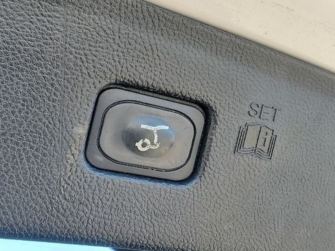 Used 2021 Ford Edge SEL w/ Convenience Package AWD/4WD image 28