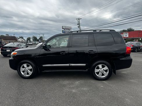 Used 2014 Toyota Land Cruiser image 8