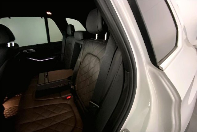 Used 2023 BMW X5 sDrive40i w/ Premium Package RWD image 12