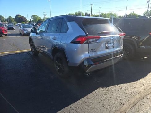 Used 2021 Toyota RAV4 XSE AWD/4WD image 4